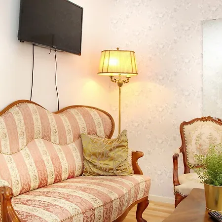 Rut & Ragnars Hostel